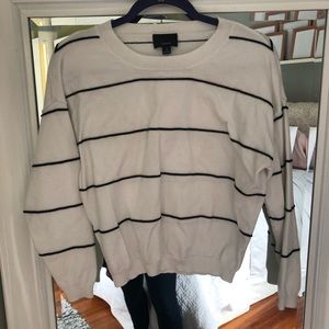 White with thin black stripe